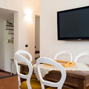 tra-le-mura.hotelitalianriviera.com/